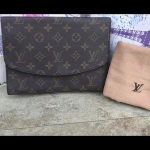 Louis Vuitton Pochette Rabat